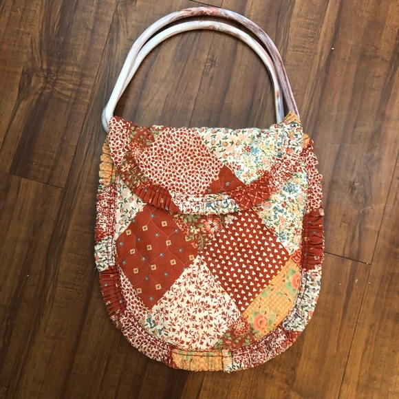 Handbags - Awesome vintage floral patchwork purse in excellent condition